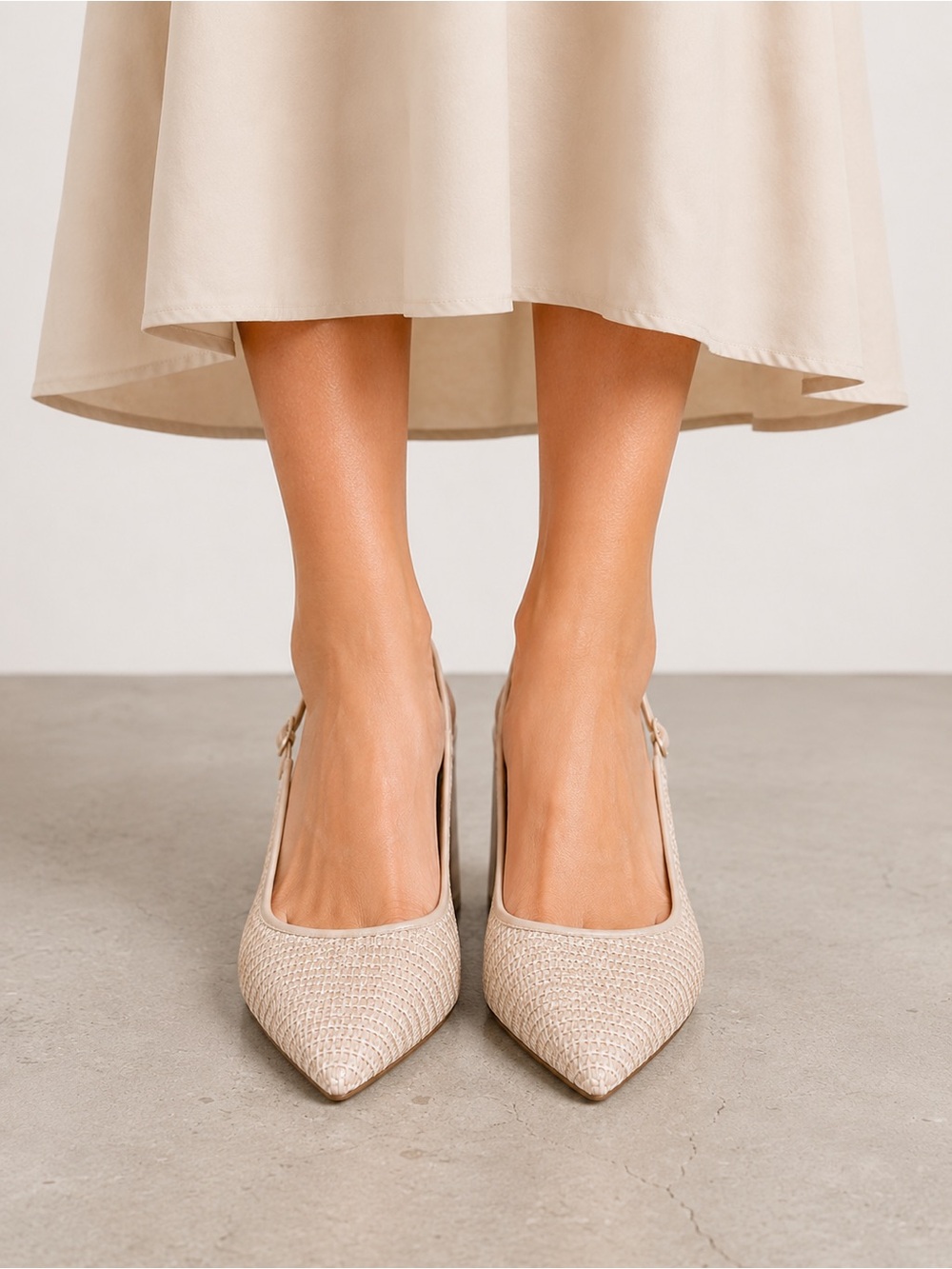 Pointed Slingback Flats in Natural Woven Beige - Picture 2 of 8